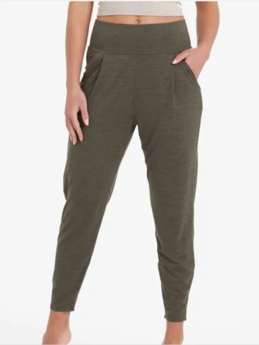 Vuori size Small Lux at Ease jogger pant